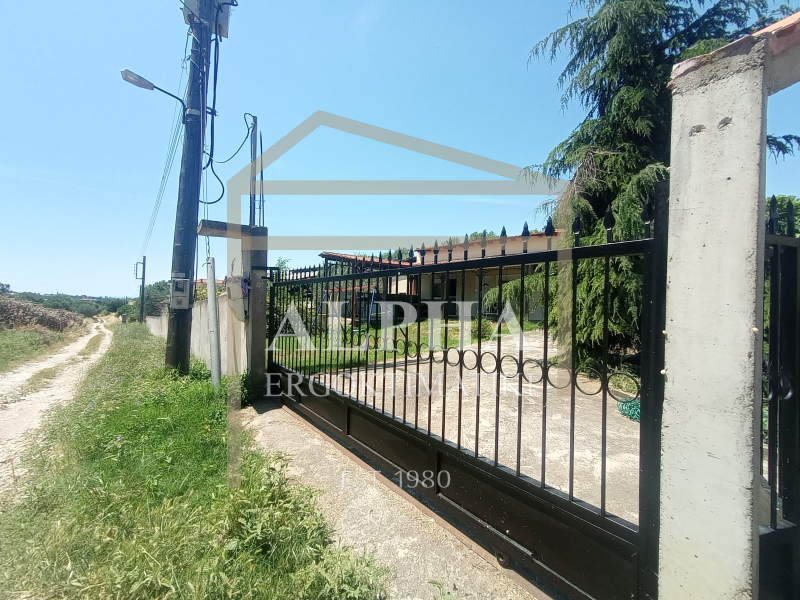 property-img